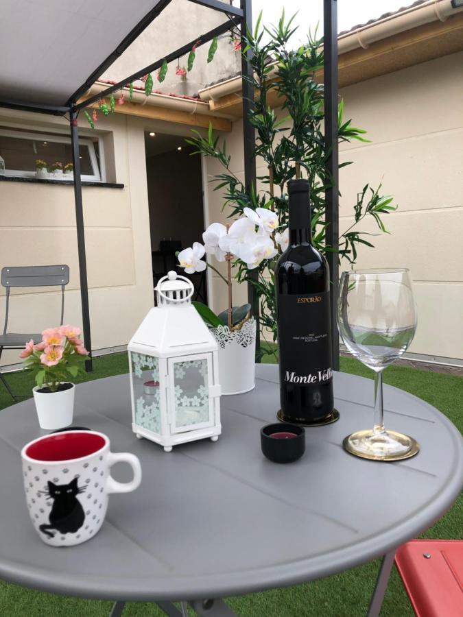 Апартаменти Paris-Eiffel, Bienvenue -Terrasse -Netflix Пантен Екстер'єр фото